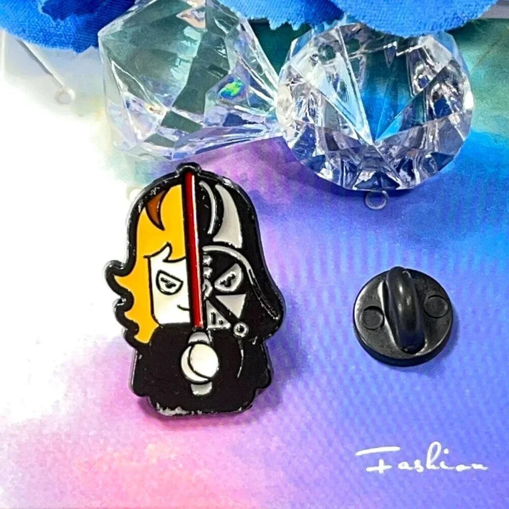 Anakin Darth Vader Lapel Pin Star Wars Light Saber Badge Brooch Accessories Pin